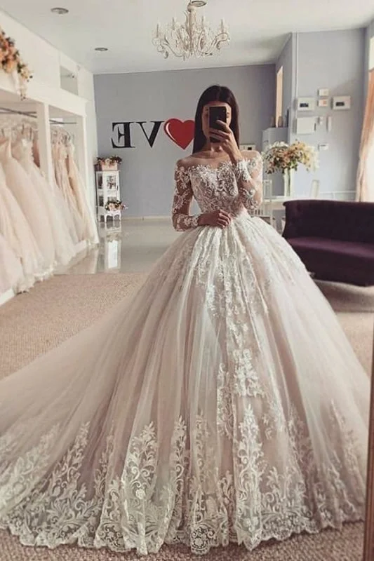 Charming Long Sleeves Lace Tulle Ball Gown Wedding Dress