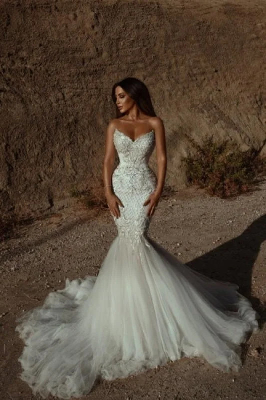 Gorgeous Sweetheart Tulle Bridal Dress Sleeveless Beading Mermaid Wedding Gown